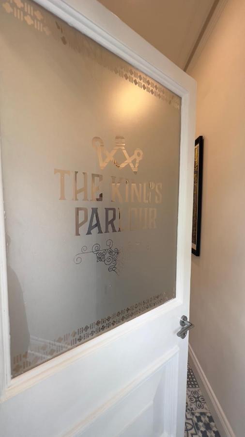 The King'S Parlour Whitehead Διαμέρισμα Εξωτερικό φωτογραφία